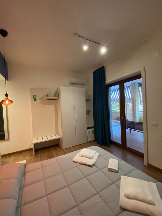 Sorrento B&D Rooms Esterno foto